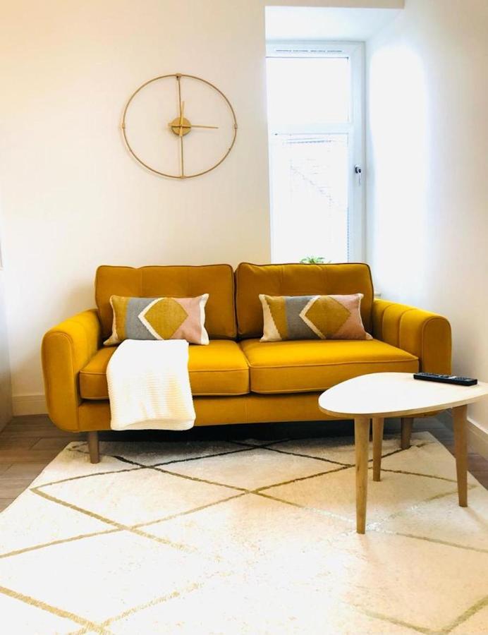 See Our Amazing Score At The Kepties - 5 X Luxurious Serviced Apartments - With Gardens - Fully Equipped - Free Parking - By Orion Short Stays - See Our Other Individual Listings --- This Is For Brand Awareness Only --- Arbroath Exterior photo