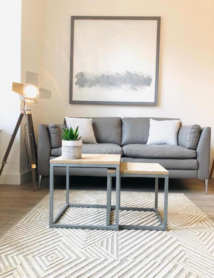See Our Amazing Score At The Kepties - 5 X Luxurious Serviced Apartments - With Gardens - Fully Equipped - Free Parking - By Orion Short Stays - See Our Other Individual Listings --- This Is For Brand Awareness Only --- Arbroath Exterior photo