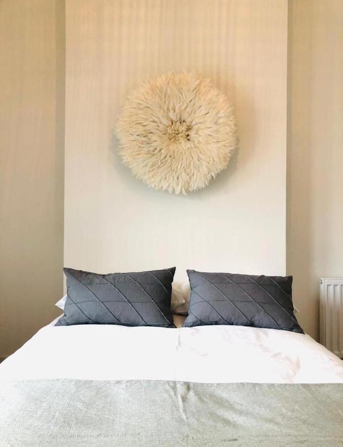 See Our Amazing Score At The Kepties - 5 X Luxurious Serviced Apartments - With Gardens - Fully Equipped - Free Parking - By Orion Short Stays - See Our Other Individual Listings --- This Is For Brand Awareness Only --- Arbroath Exterior photo